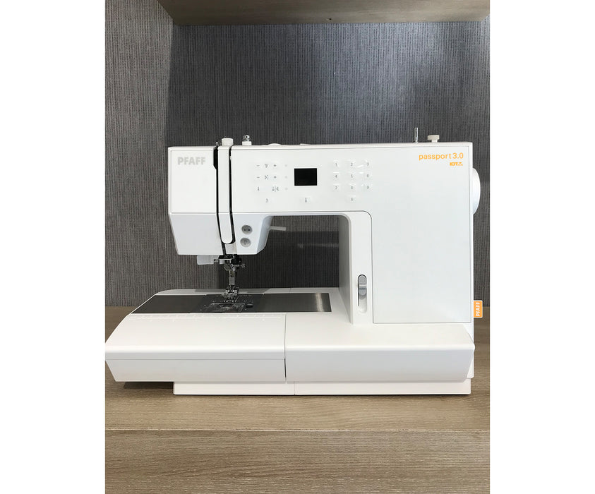 PFAFF PASSPORT 3.0