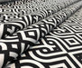 SARAY GEOMETRİK DESENLİ DİJİTAL BASKI KUMAŞ - SİYAH