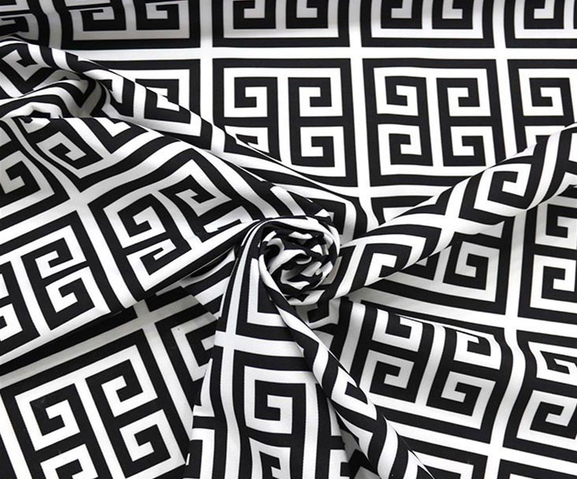 GREEK KEY DESENLİ DİJİTAL BASKI KUMAŞ - SİYAH