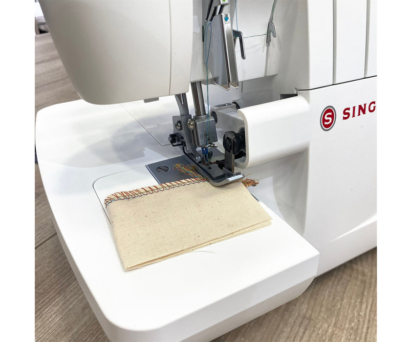 SINGER S0105 OVERLOK MAKİNASI