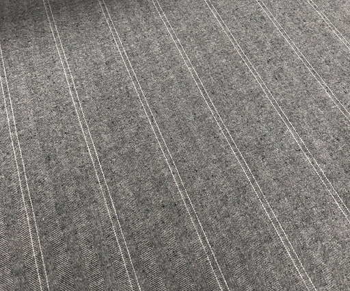 BALIKSIRTI DESENLİ ŞANEL BUKLET KUMAŞ - GRİ