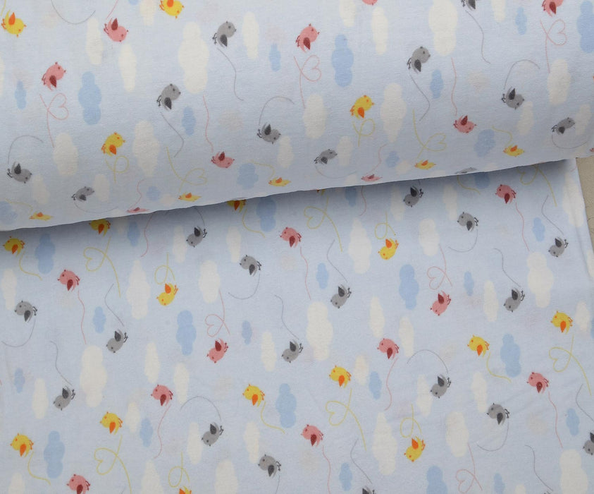 FLANEL BULUT VE MİNİK KUŞLU PAZEN KUMAŞ - BEBE MAVİ